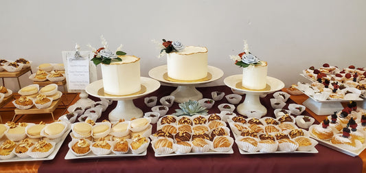 wedding cake vs dessert table.