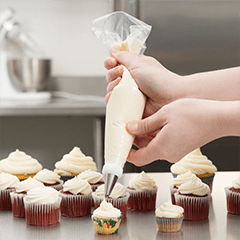 20 Must Have Kitchen Items for Every Baker!
