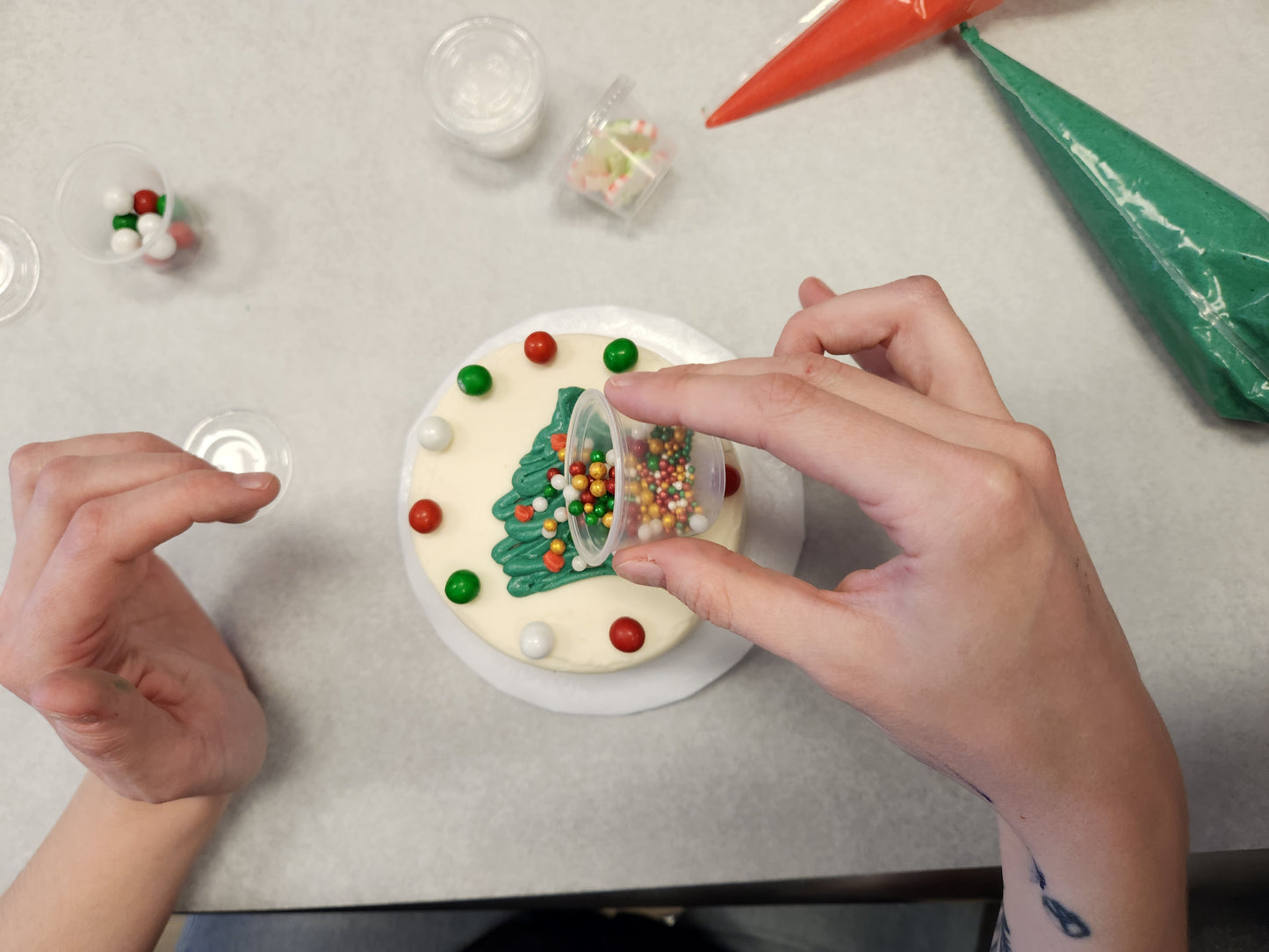 DIY Holiday Mini Cake