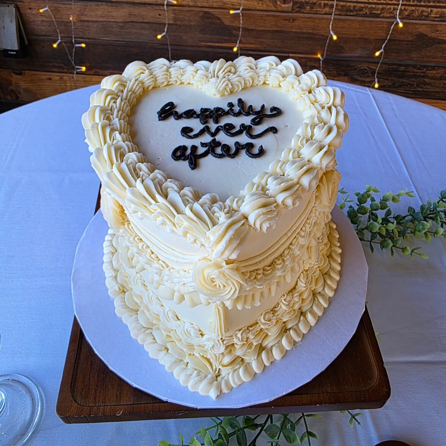 vintage heart shaped wedding cake bakery in Phoenix, AZ.