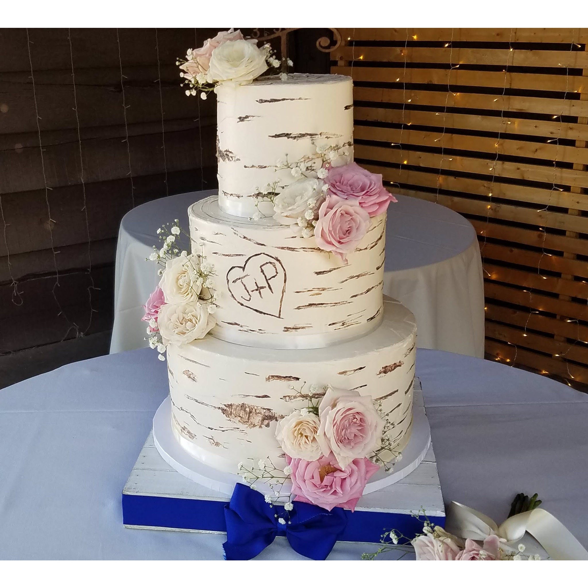 Birchwood Wedding Cake | Wedding Cake Bakery | Phoenix – Silver Rose Bakery